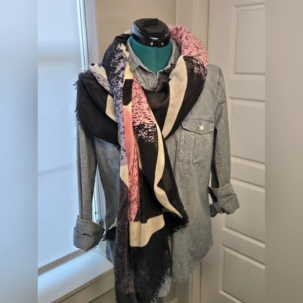 BP BRASS PLUM LIGHTWEIGHT SCARF SHAWL WRAP BLACK PINK PURPLE ABSTRACT WOMEN OS